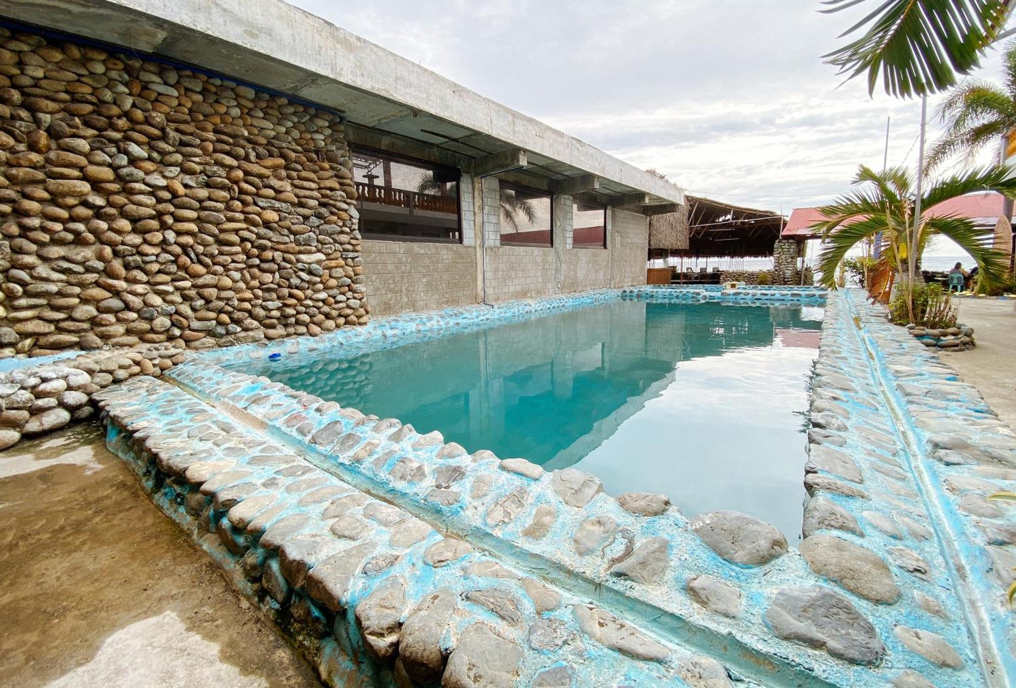 White Castle Beach Resort Iba Zambales Botolan Exterior photo