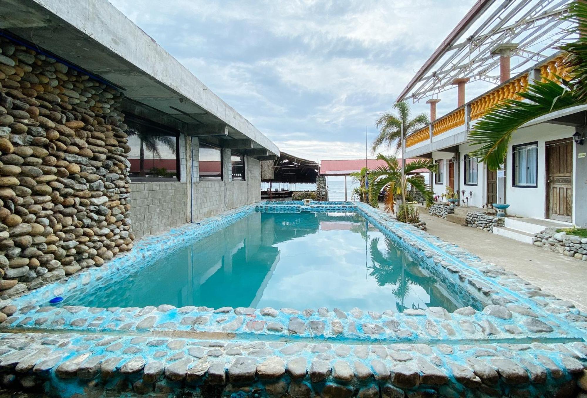 White Castle Beach Resort Iba Zambales Botolan Exterior photo